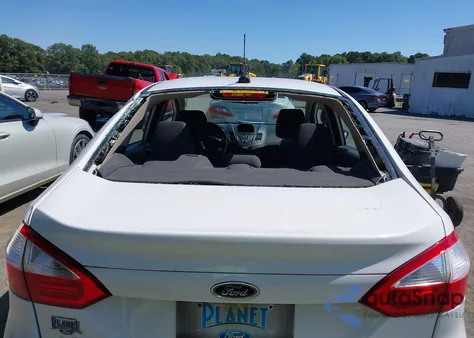 2017 Ford Fiesta S z USA, uszkodzony, nr VIN 3FADP4AJ7HM103832